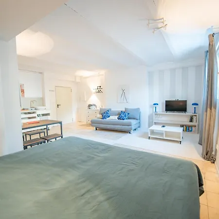 Kingsize Bett, Nahe Stadt Und Alster, Ruhig Hamborg Eksteriør billede